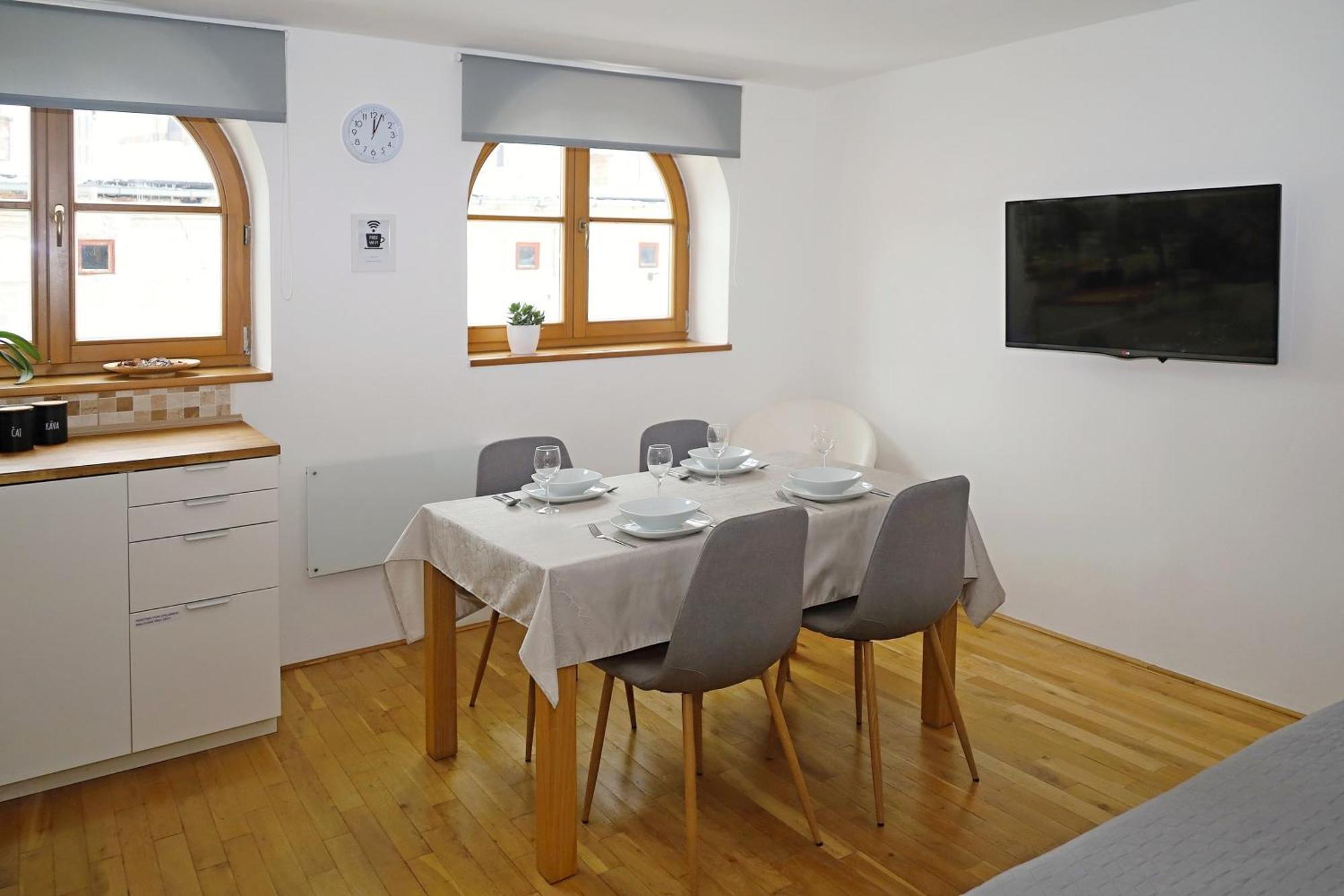 Apartman Hopi Hopi Svoboda Nad Upou Luaran gambar